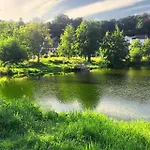 アパート Spacieux Et Elegant Avec Jardin