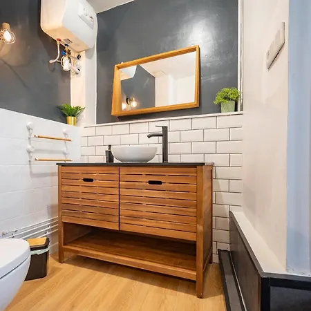 Spacieux Et Elegant Avec Jardin Lejlighed *